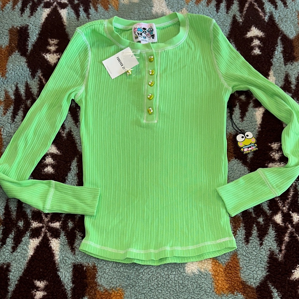 RARE FOREVER21 Green kerropi henley button up long sleeve sanrio hello kitty sma